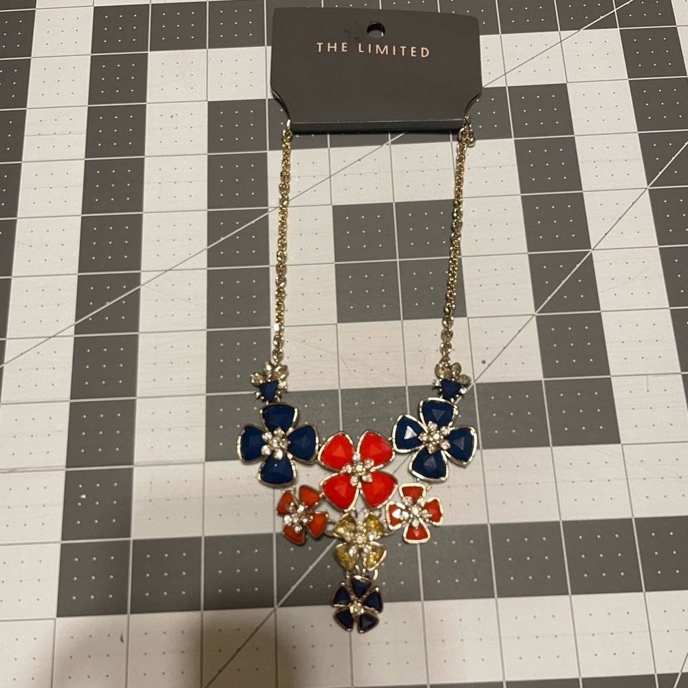 The Limited Multicolor Floral Necklace G06 6613